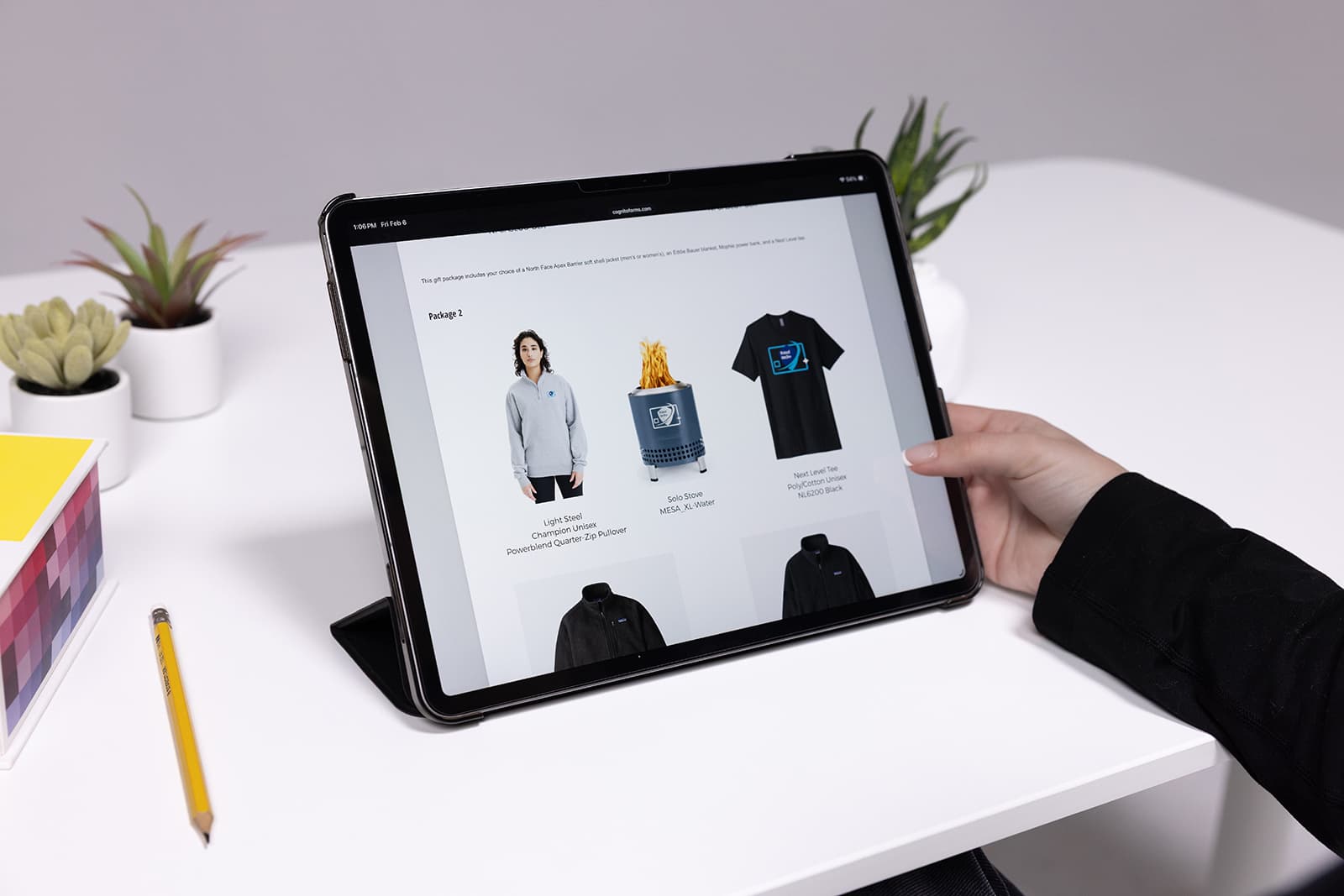 Online gift selection and customization shipped directly to your recipients.